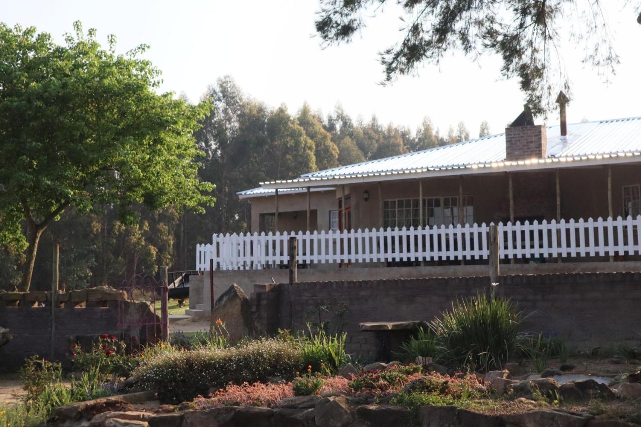 Rocks & Roses Farm Stay Lochiel Dış mekan fotoğraf